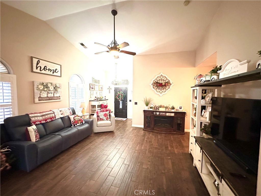 1085 Saunders Road Madera, CA 93637 - Photo 5 of 34