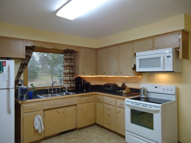 2527 Morris Thomas Road Duluth, MN 55811 - Photo 2 of 13 Gallery Image 2