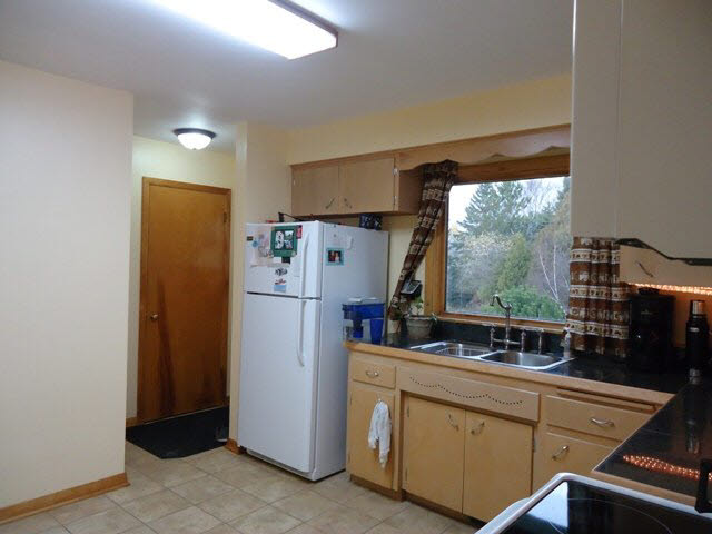 2527 Morris Thomas Road Duluth, MN 55811 - Photo 4 of 13 Gallery Image 4