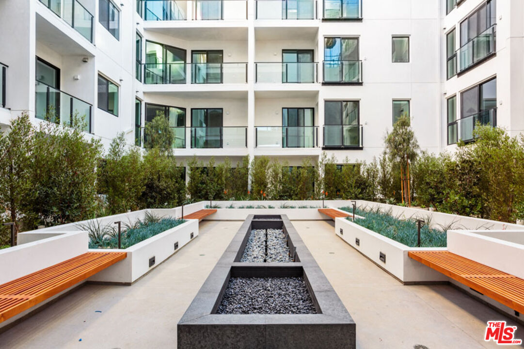 10310 Santa Monica Boulevard, Unit 216 Los Angeles, CA 90025 - Photo 30 of 38 a view of balcony with furniture