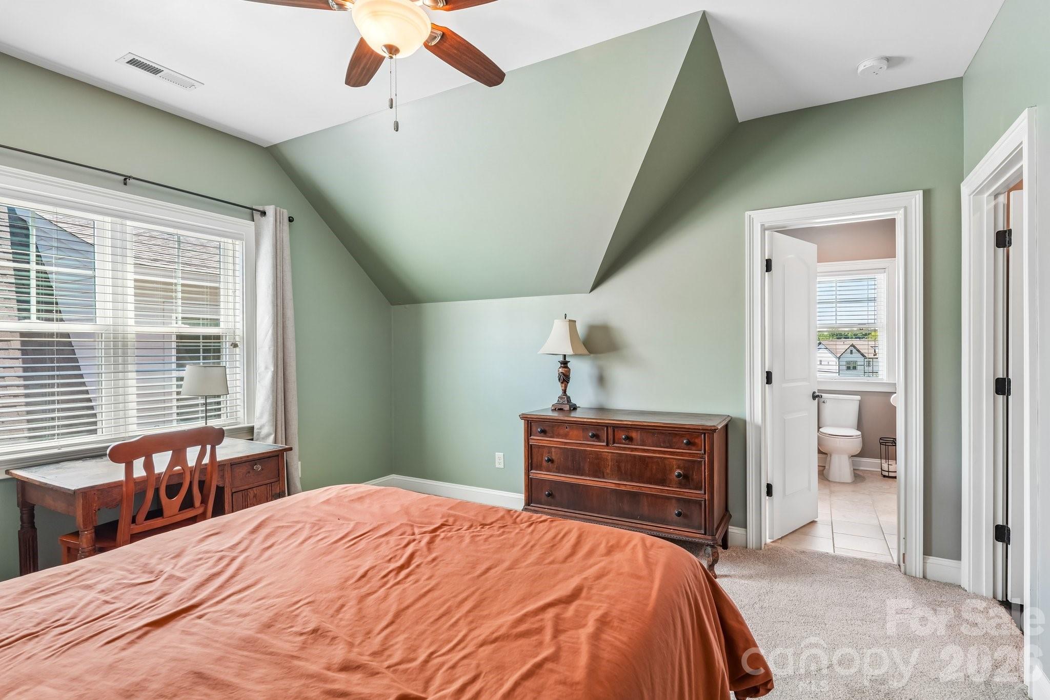 2032 Eaton Road Charlotte, NC 28205 - Photo 28 of 43 Gallery Image 28