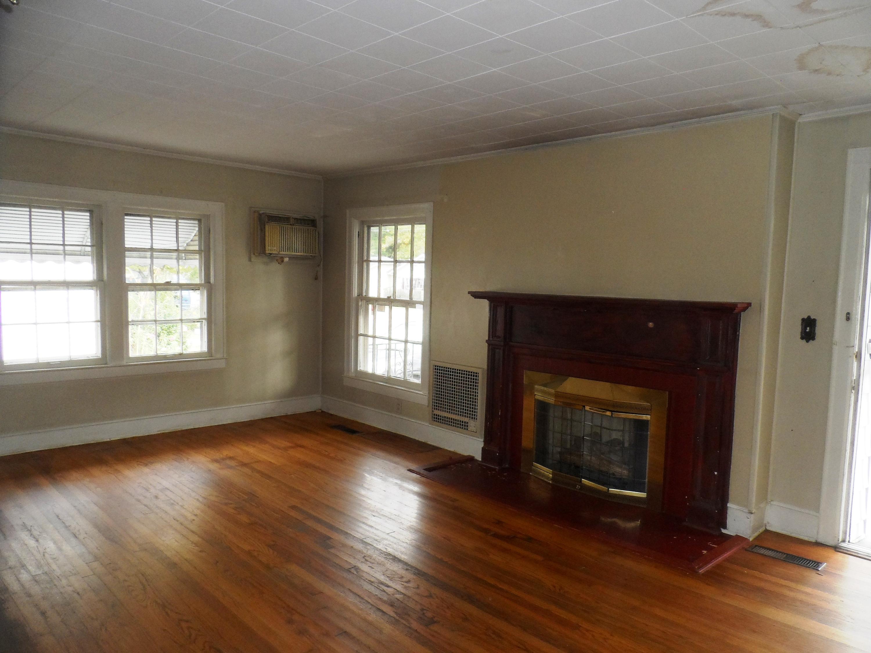 215 South Moore Road Chattanooga, TN 37411 - Photo 3 of 36 SAM_1647