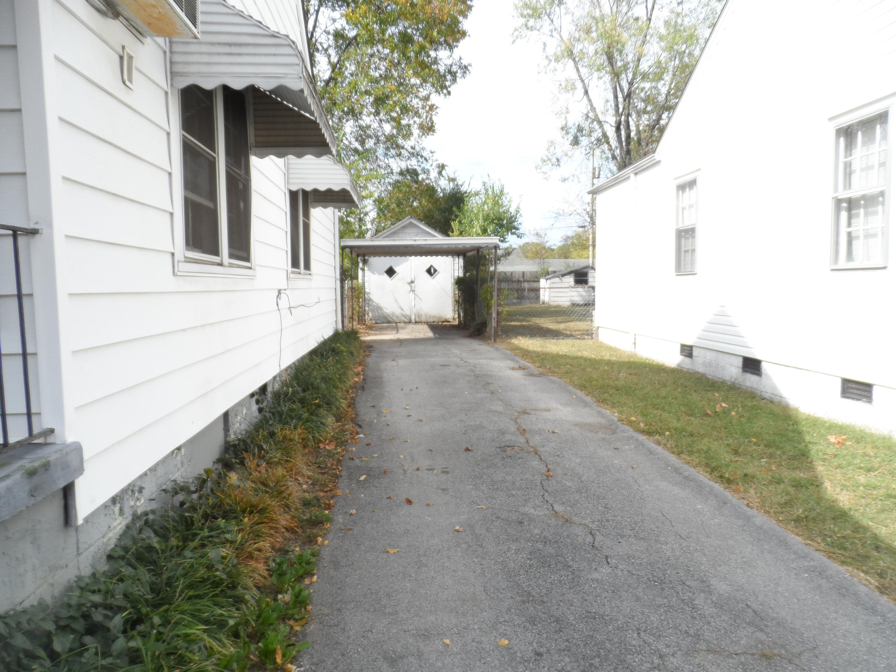 215 South Moore Road Chattanooga, TN 37411 - Photo 33 of 36 SAM_1688