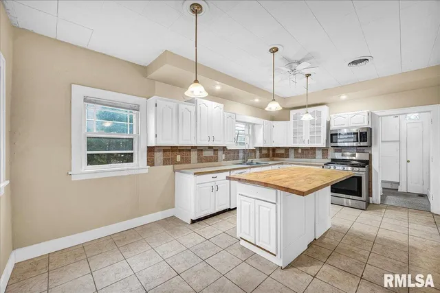 $129,900 | 505 West Armstrong Avenue, Peoria, IL 61606