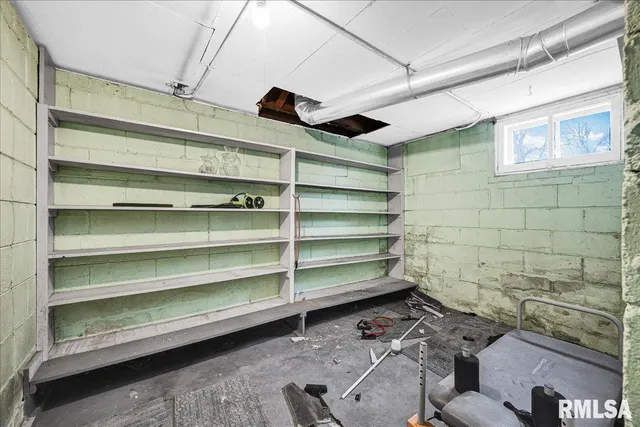 $129,900 | 505 West Armstrong Avenue, Peoria, IL 61606