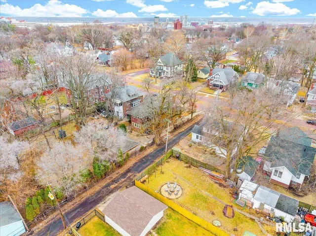 $129,900 | 505 West Armstrong Avenue, Peoria, IL 61606