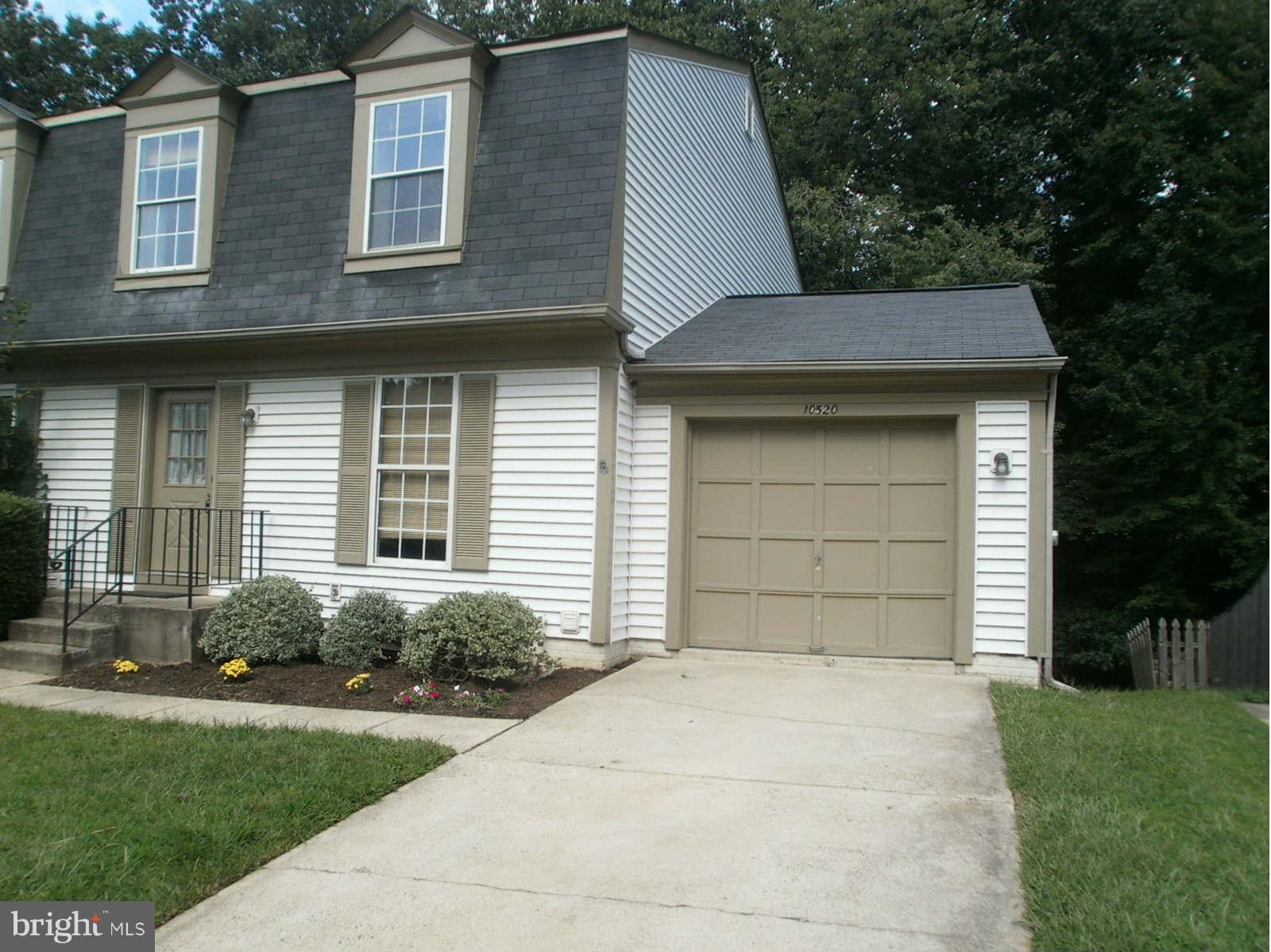 10520 Reed's Landing Circle Burke, VA 22015 - Photo 1 of 30 Charming%20Duplex/End%20Townhome%21