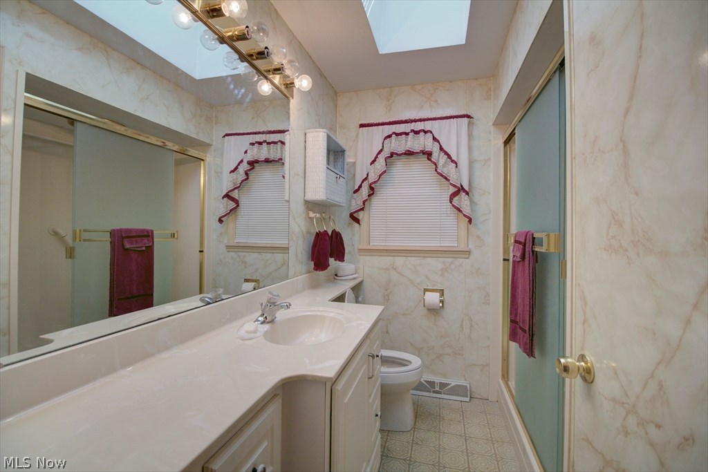 247 Nobottom Road Berea, OH 44017 - Photo 11 of 28 Gallery Image 11