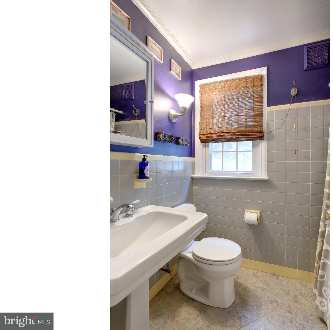 228 Sugartown Road Devon, PA 19333 - Photo 14 of 25