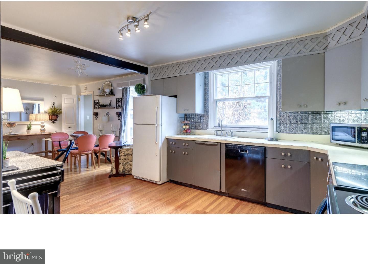 228 Sugartown Road Devon, PA 19333 - Photo 5 of 25