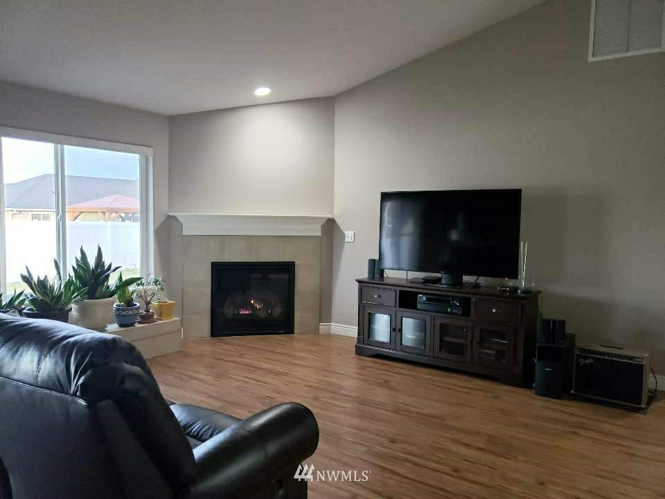 5909 Crestfields Road Yakima, WA 98903 - Photo 4 of 20