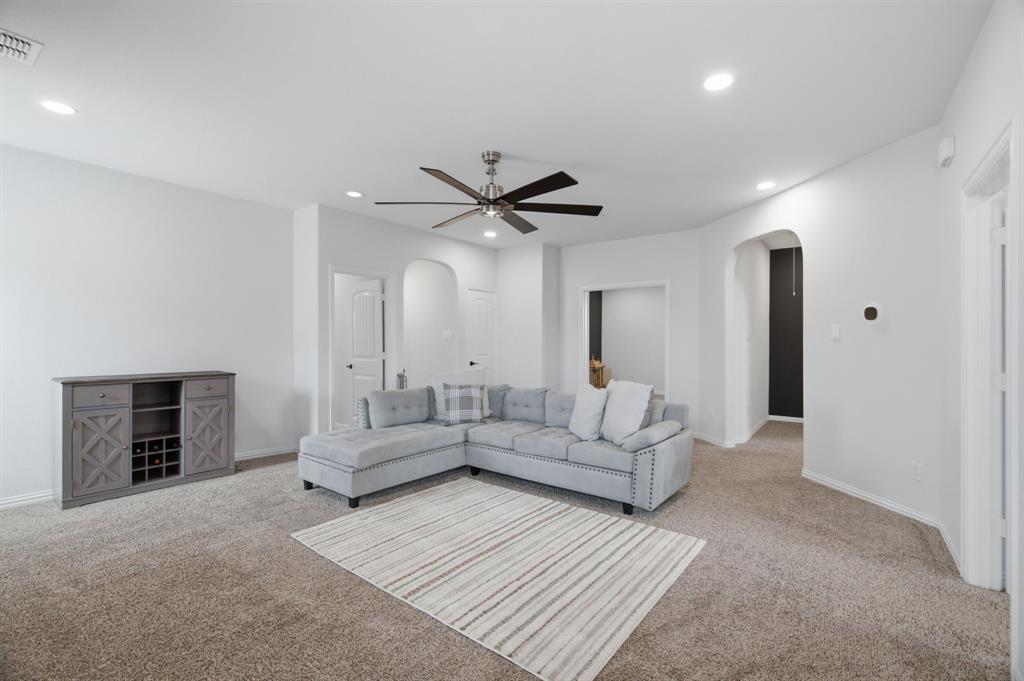 9653 Calaveras Road Fort Worth, TX 76177 - Photo 19 of 34 Living Room of 9653 Calaveras Rd, Fort Worth, TX in Tehama Bluffs