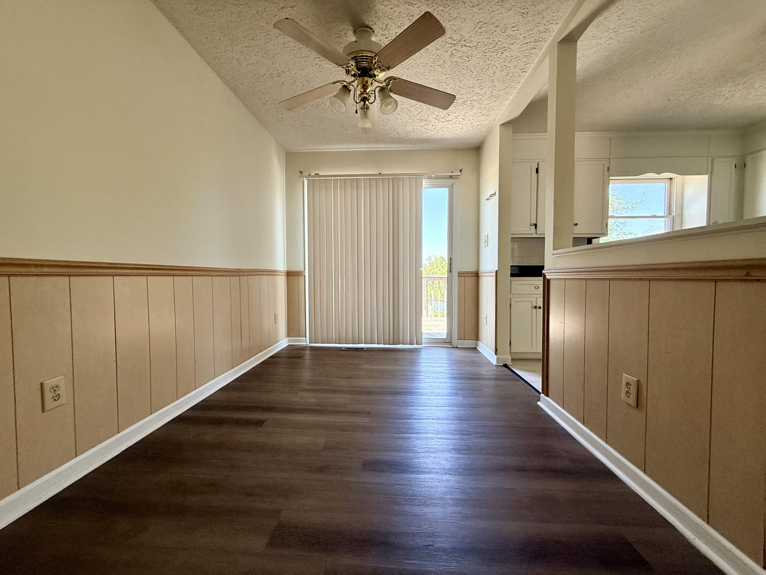 2602 Radford Road Northeast Roanoke, VA 24012 - Photo 13 of 16 IMG_8467