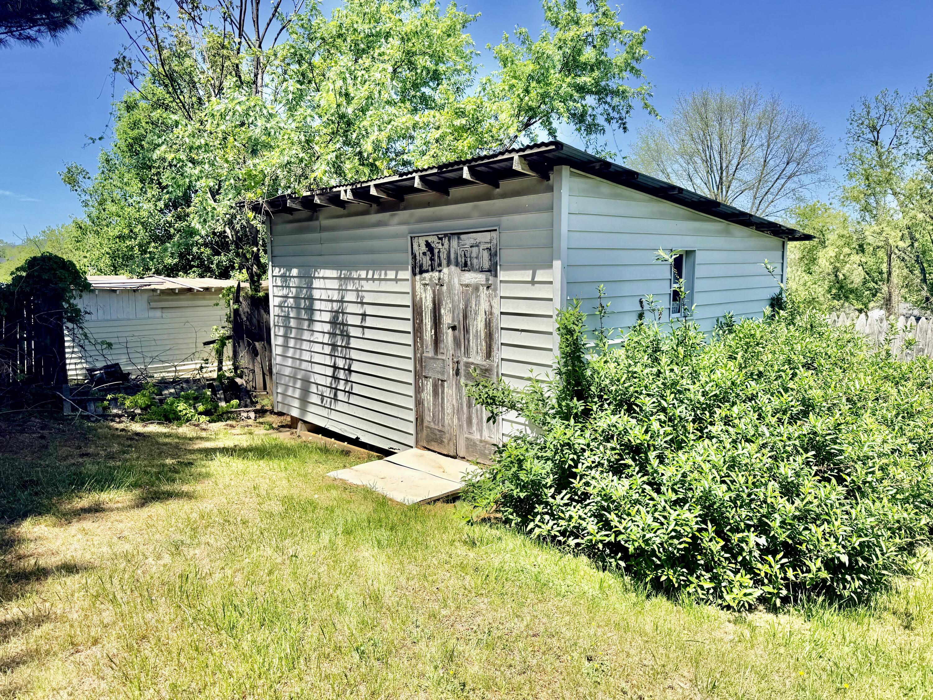 2602 Radford Road Northeast Roanoke, VA 24012 - Photo 16 of 16 IMG_8470