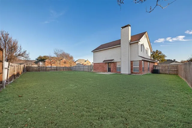 $339,900 | 1801 Spanish Trail, Irving, TX 75060