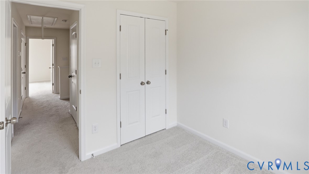 6531 Topsail Point Richmond, VA 23234 - Photo 25 of 35 Two additional bedrooms share a convenient hall ba