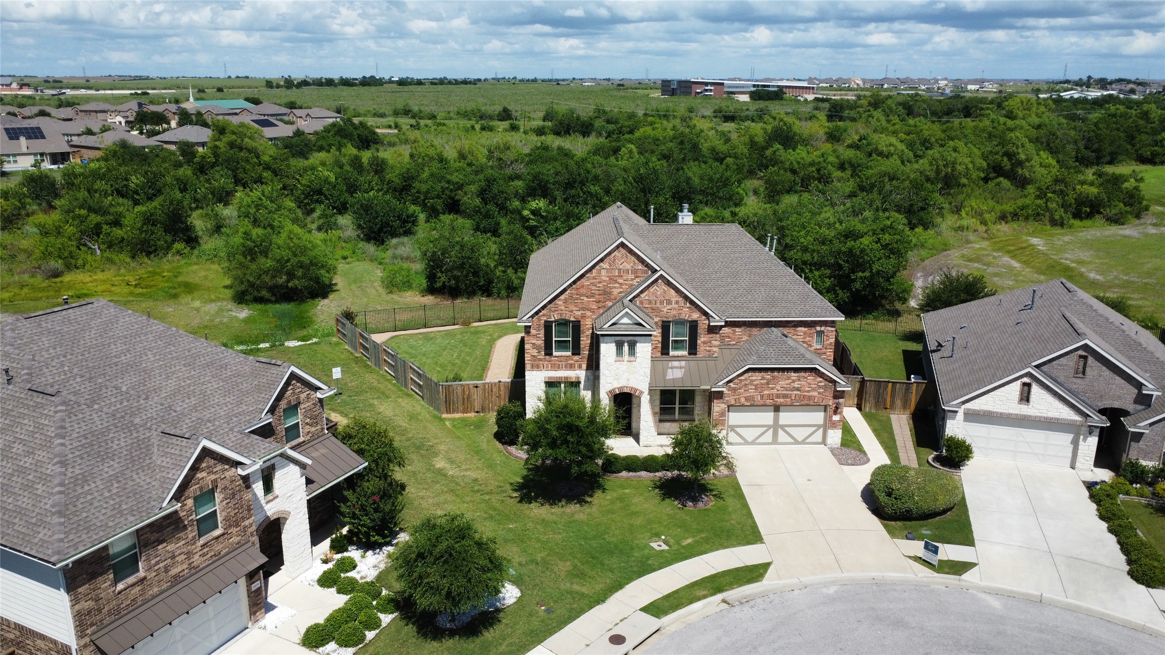 19205 Burrowbridge Road Pflugerville, TX 78660 - Photo 2 of 38 Glorious greenbelt
