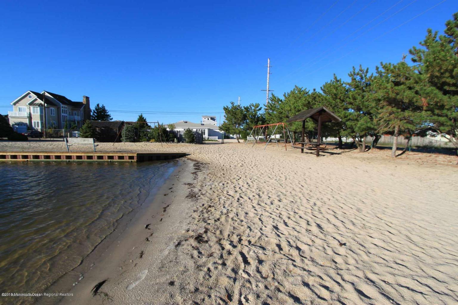 124 South Bayside Road Lavallette, NJ 08735 - Photo 24 of 26 a view of a terrace view