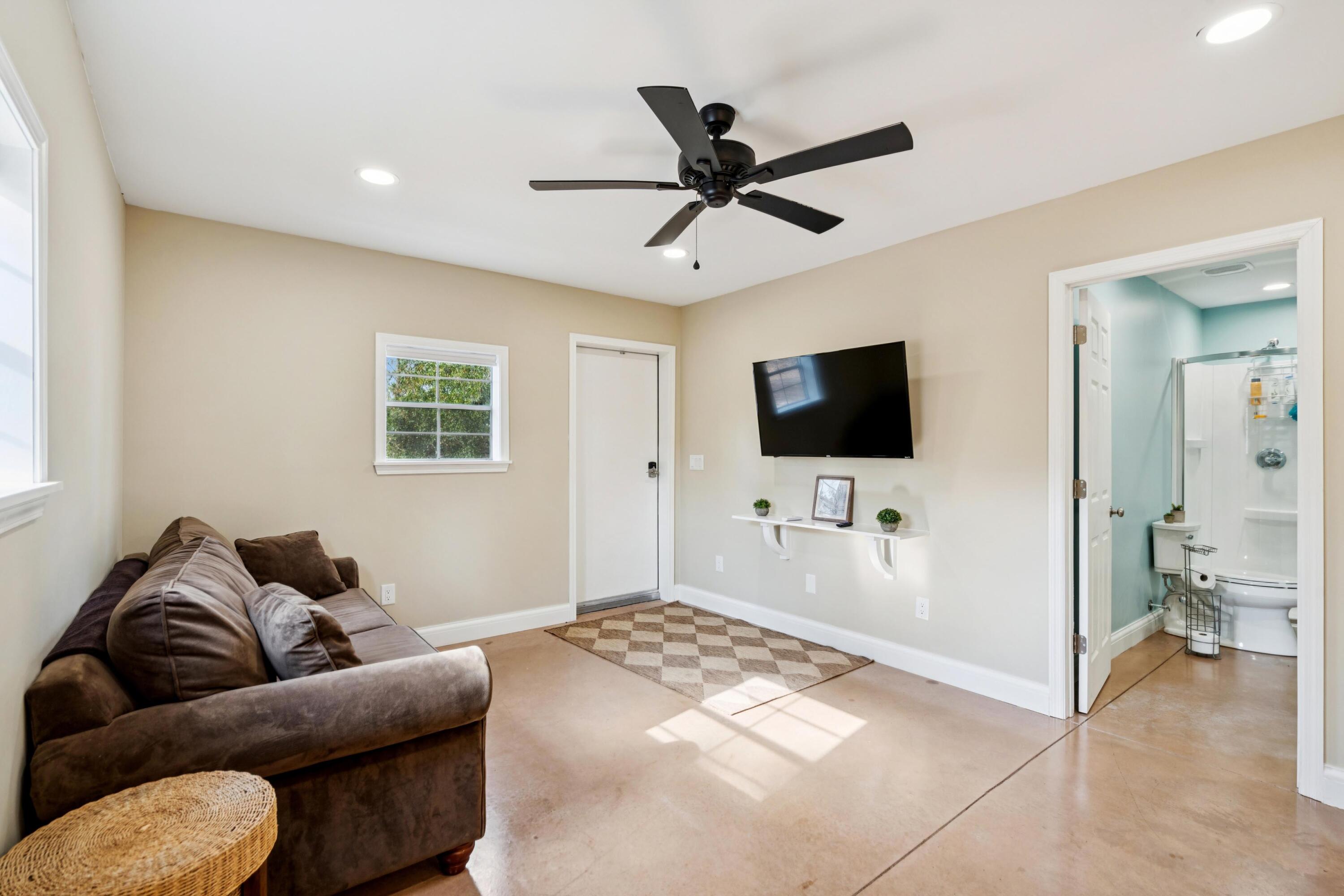 3 Old Town Avenue Georgetown, SC 29440 - Photo 32 of 104 32-OldTownAve