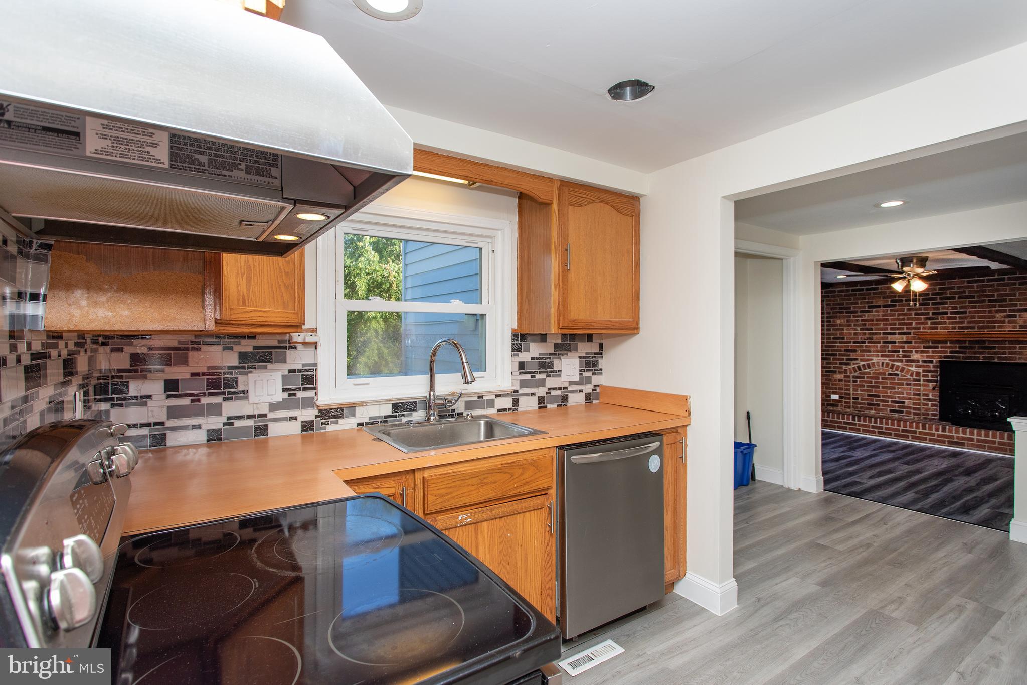 529 Rosier Road Fort Washington, MD 20744 - Photo 10 of 63 Kitchen window overlooks deck