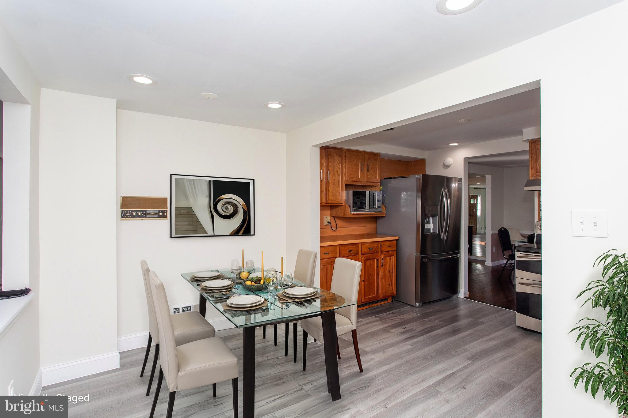 529 Rosier Road Fort Washington, MD 20744 - Photo 12 of 63 Large eat-in space in kitchen