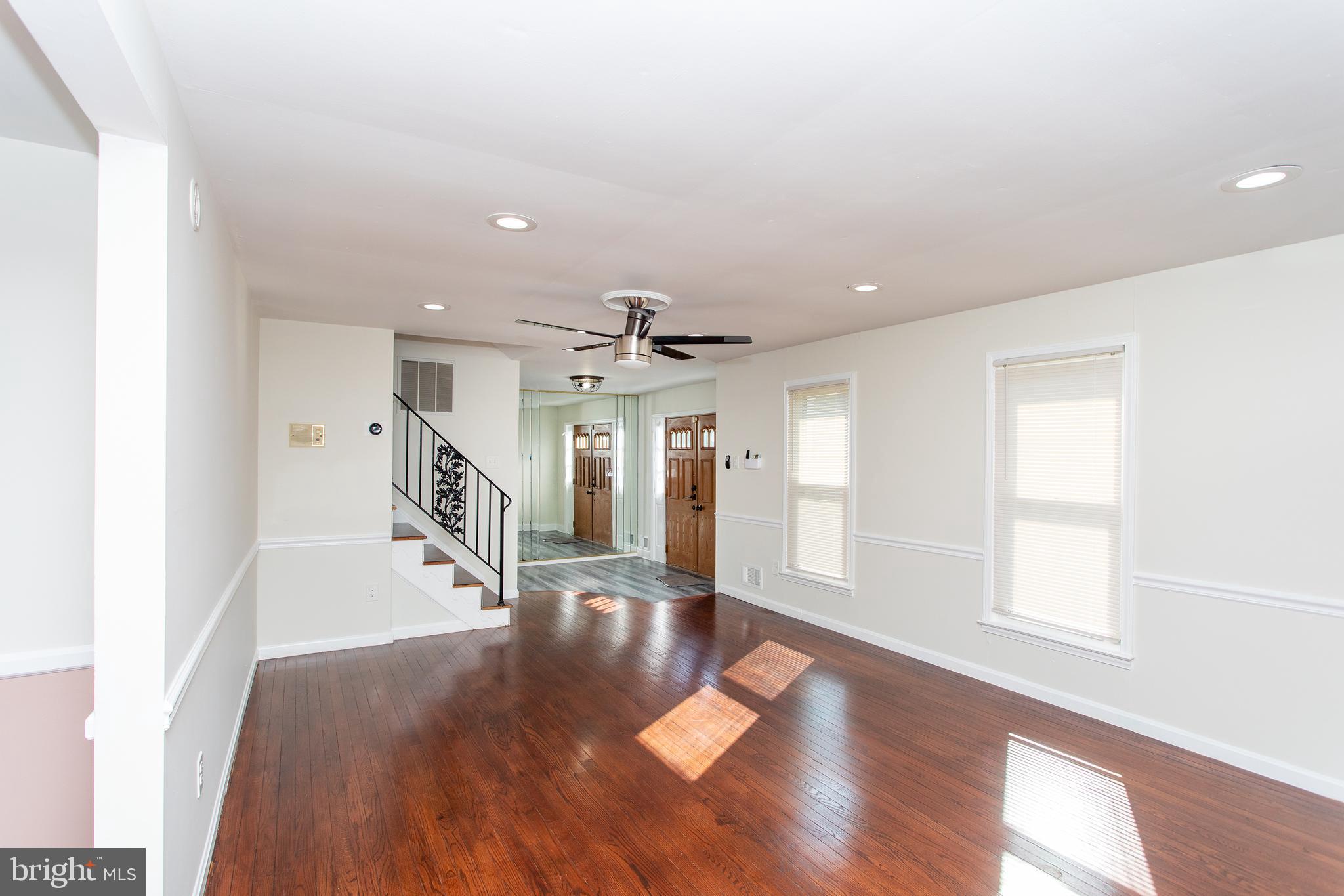 529 Rosier Road Fort Washington, MD 20744 - Photo 19 of 63 Formal living room with hardwood flooring