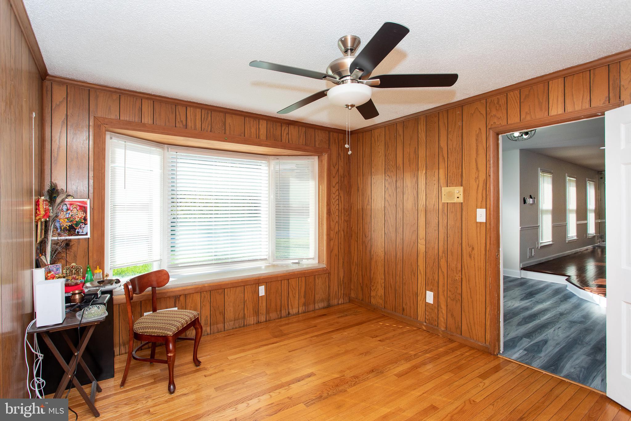 529 Rosier Road Fort Washington, MD 20744 - Photo 23 of 63 Large sized room.