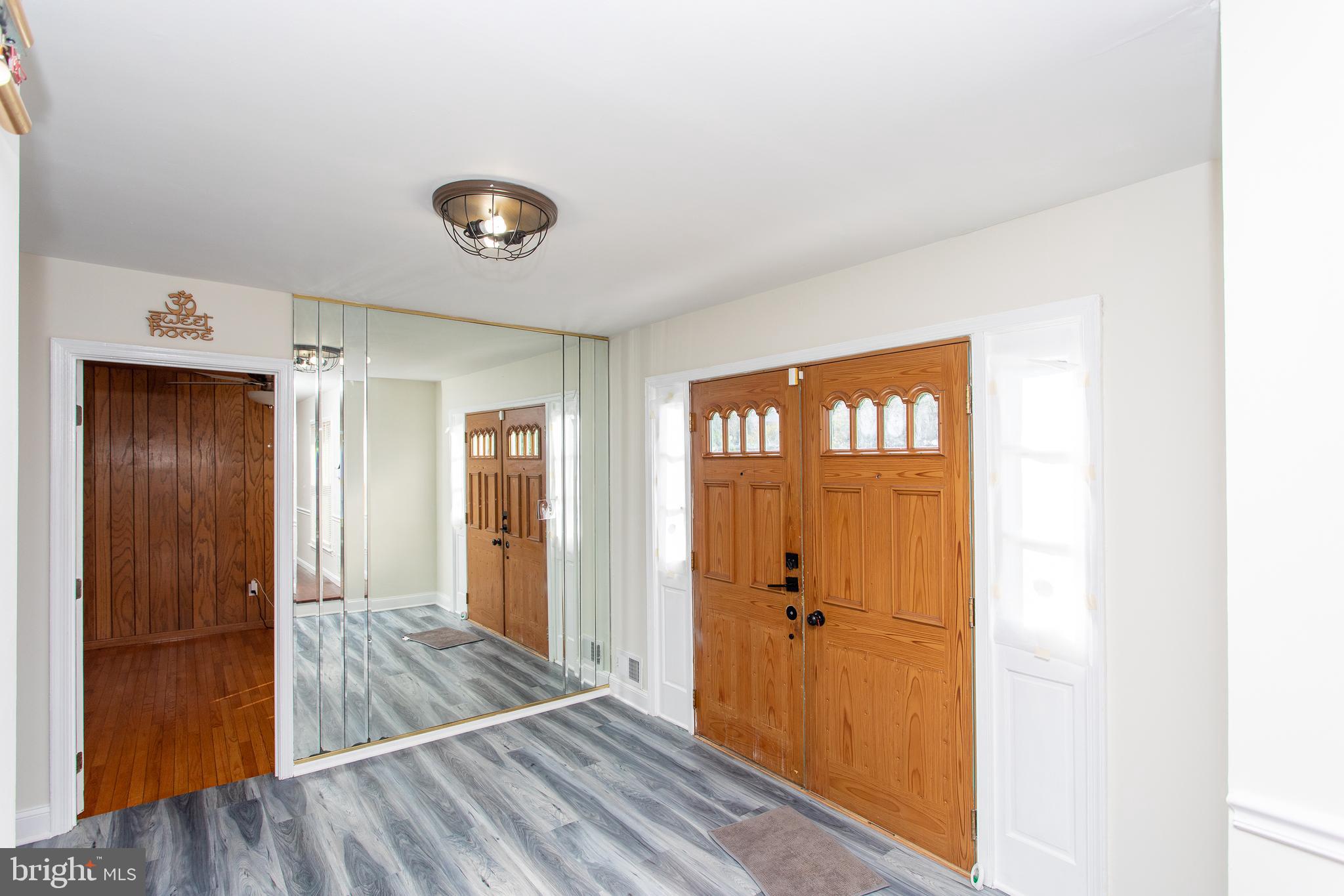 529 Rosier Road Fort Washington, MD 20744 - Photo 3 of 63 Entrance foyer with double wood entry doors