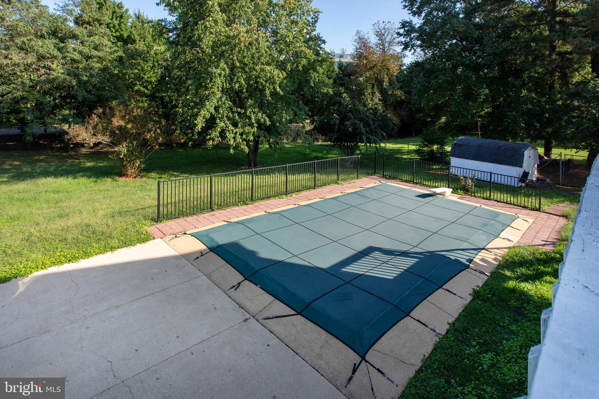 529 Rosier Road Fort Washington, MD 20744 - Photo 48 of 63 In ground pool in backyard