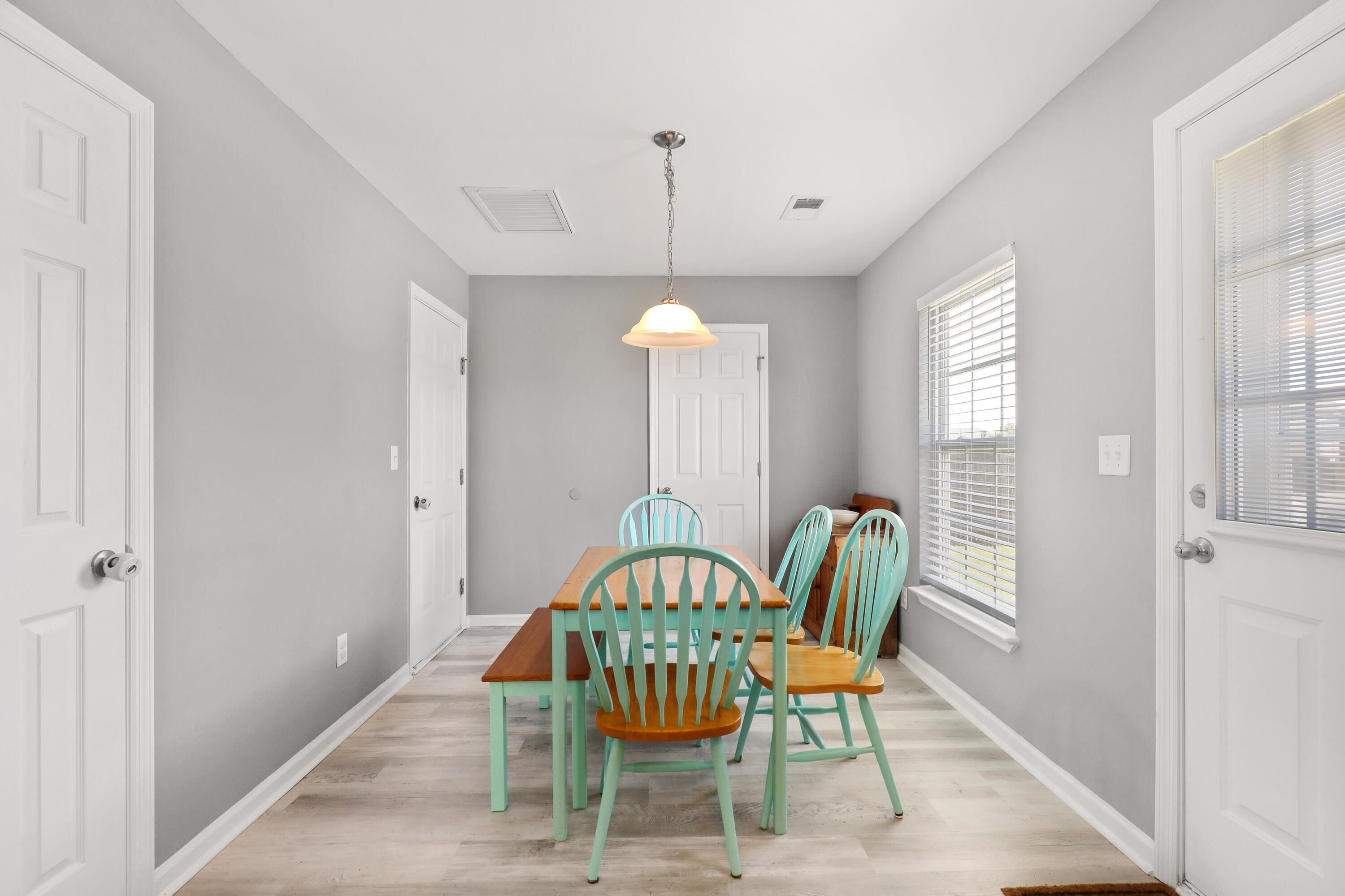 1130 Flyway Road Summerville, SC 29483 - Photo 9 of 41 1130FlywayRoad- KeenEyeMarketing - 10