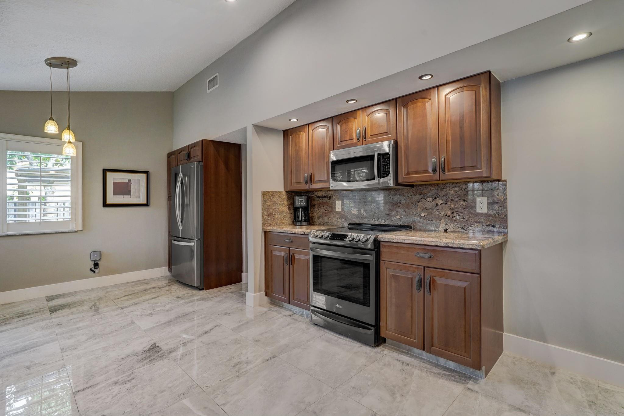10377 185th Street South Boca Raton, FL 33498 - Photo 11 of 47 Photo 11