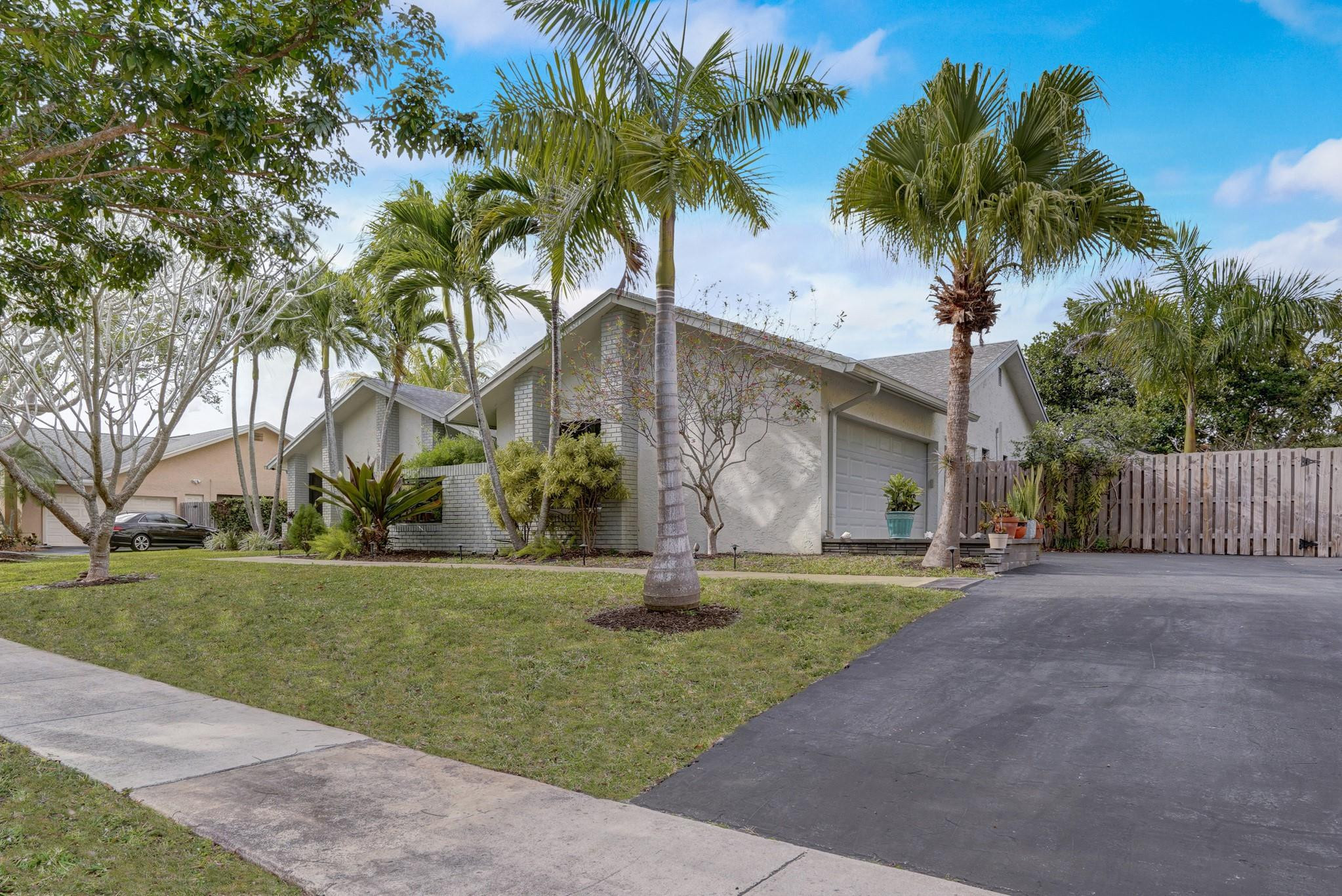 10377 185th Street South Boca Raton, FL 33498 - Photo 4 of 47 Photo 4