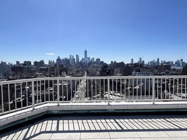 $598,000 | 101 West 12th Street, Unit 3C | West Village