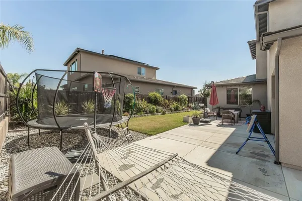 $779,950 | 877 Treasure Hills Drive, Madera, CA 93636