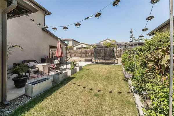 $779,950 | 877 Treasure Hills Drive, Madera, CA 93636