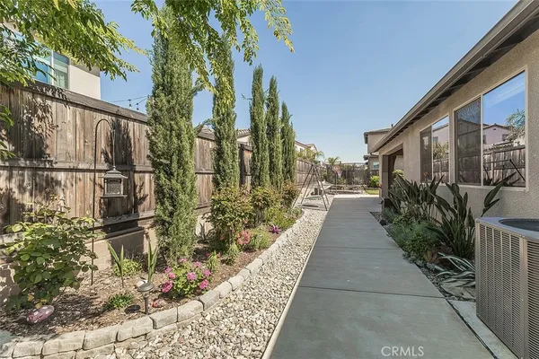 $779,950 | 877 Treasure Hills Drive, Madera, CA 93636