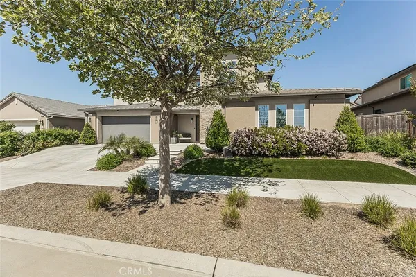 $779,950 | 877 Treasure Hills Drive, Madera, CA 93636