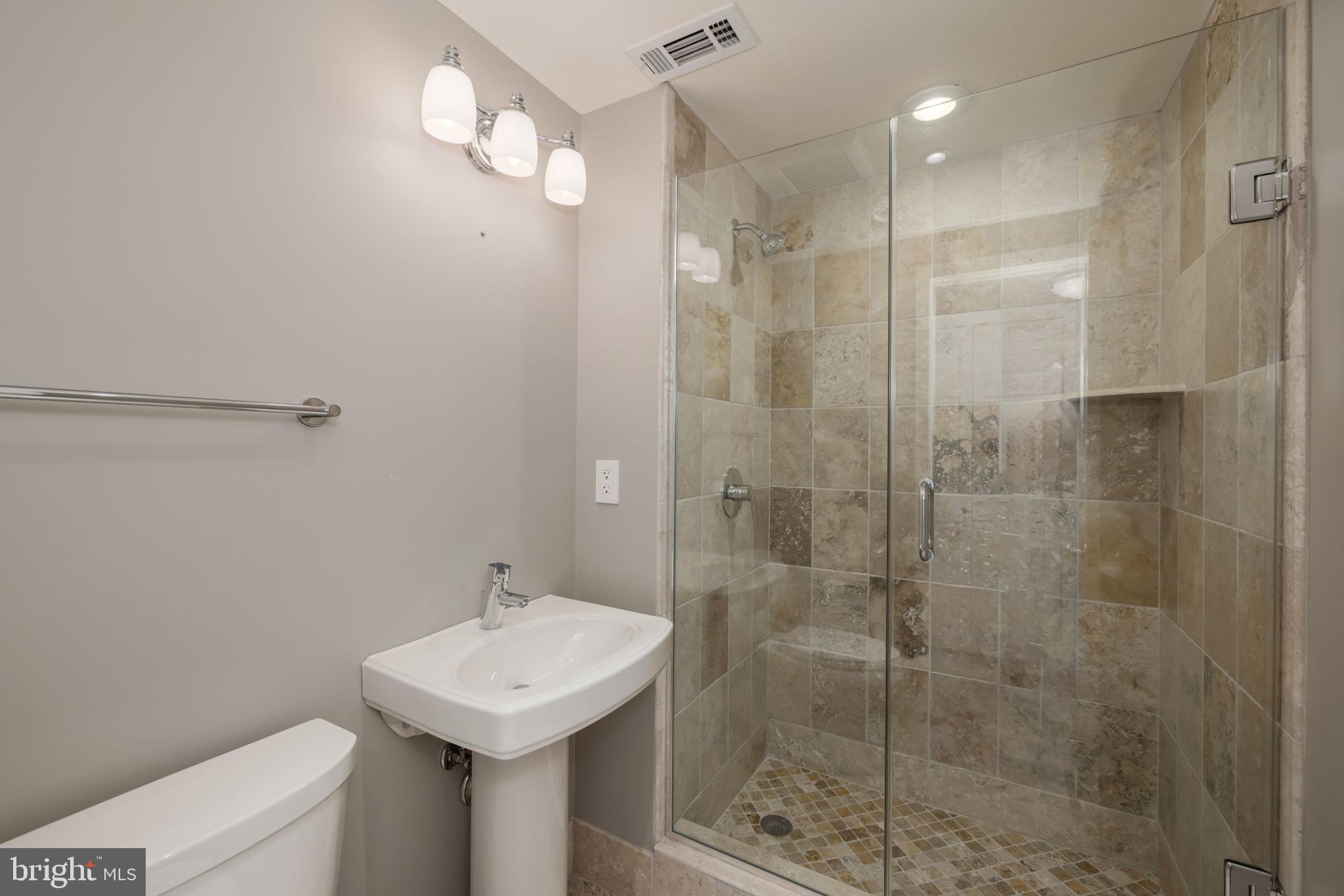 4887 35th Road North Arlington, VA 22207 - Photo 21 of 31