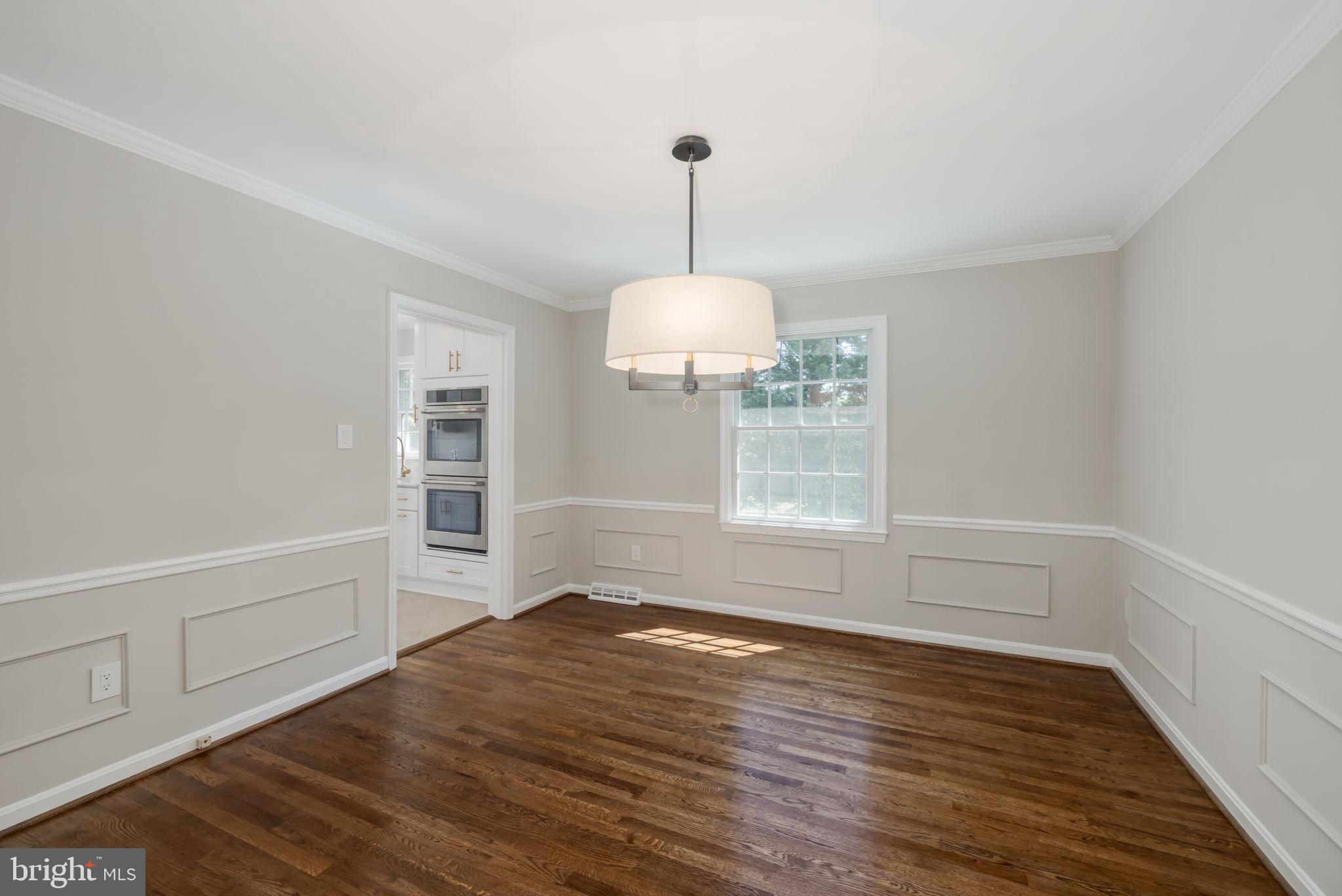 4887 35th Road North Arlington, VA 22207 - Photo 4 of 31