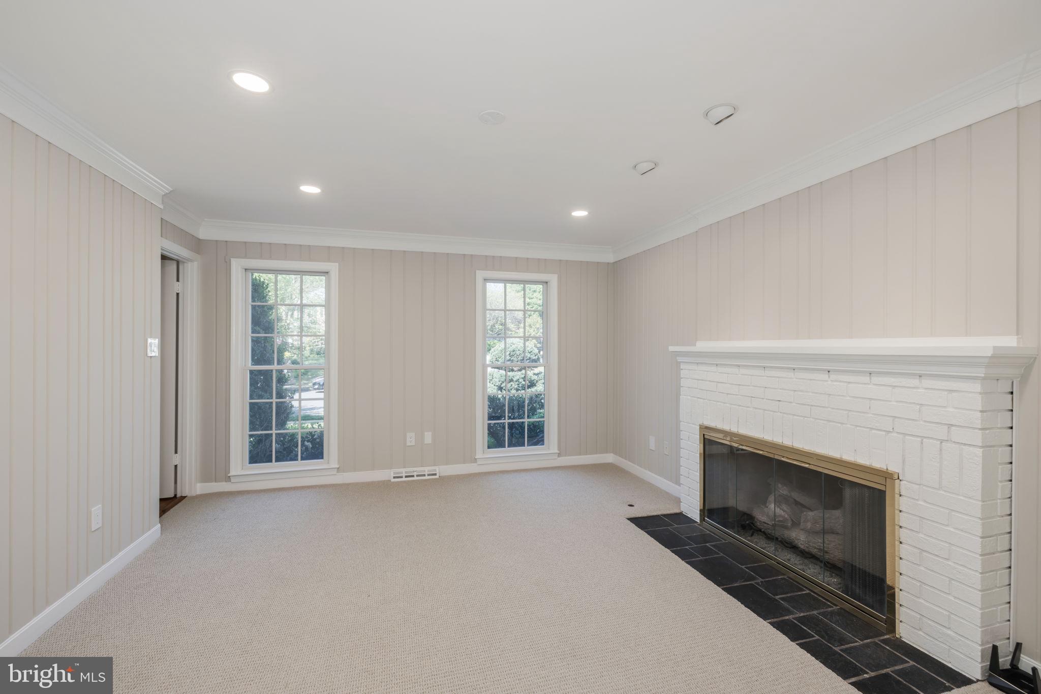 4887 35th Road North Arlington, VA 22207 - Photo 5 of 31