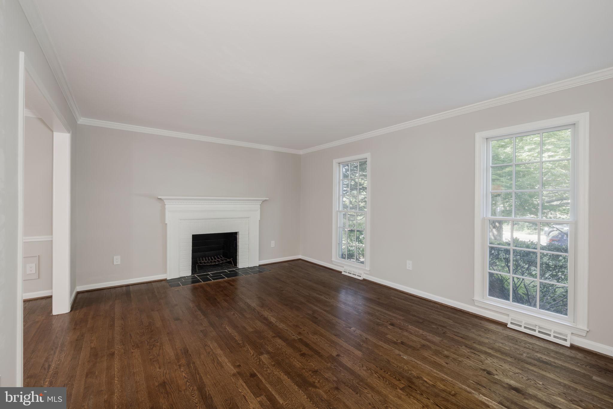 4887 35th Road North Arlington, VA 22207 - Photo 7 of 31