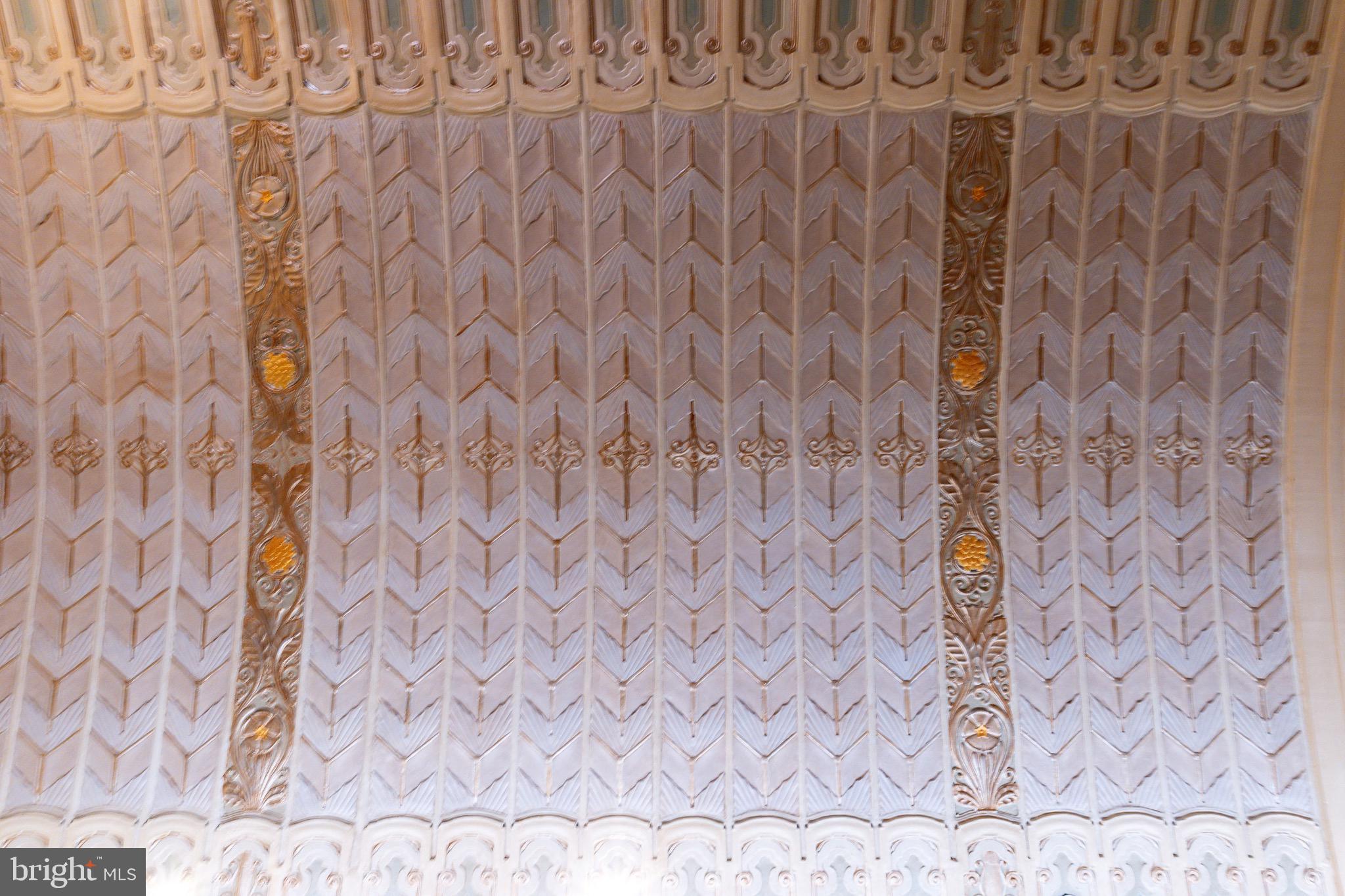 1901 Walnut Street, Unit 5E Philadelphia, PA 19103 - Photo 28 of 28 a bathroom with a shower curtain