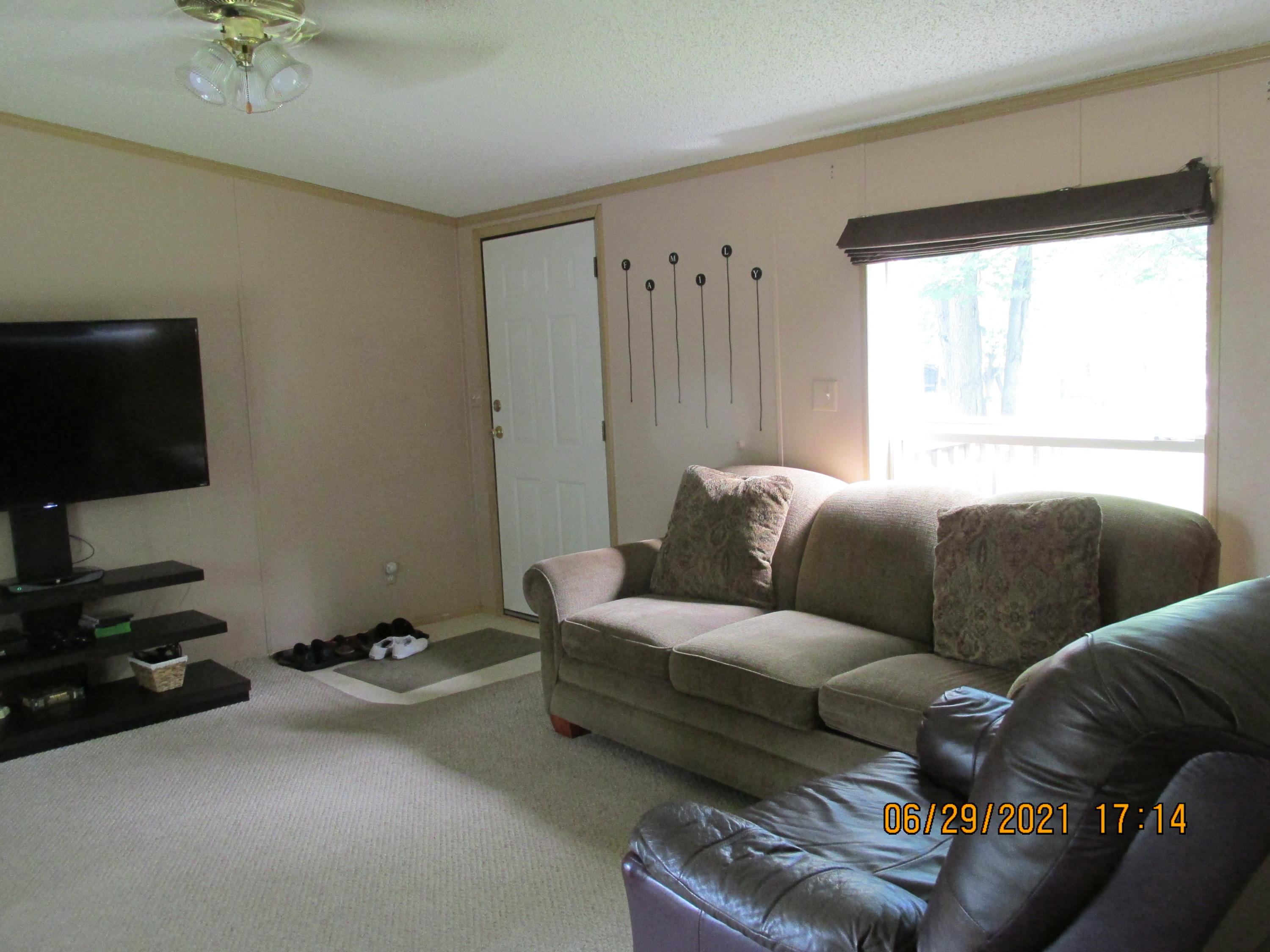 7725 Johnson Road Lakeview, MI 48850 - Photo 12 of 19 IMG_0013