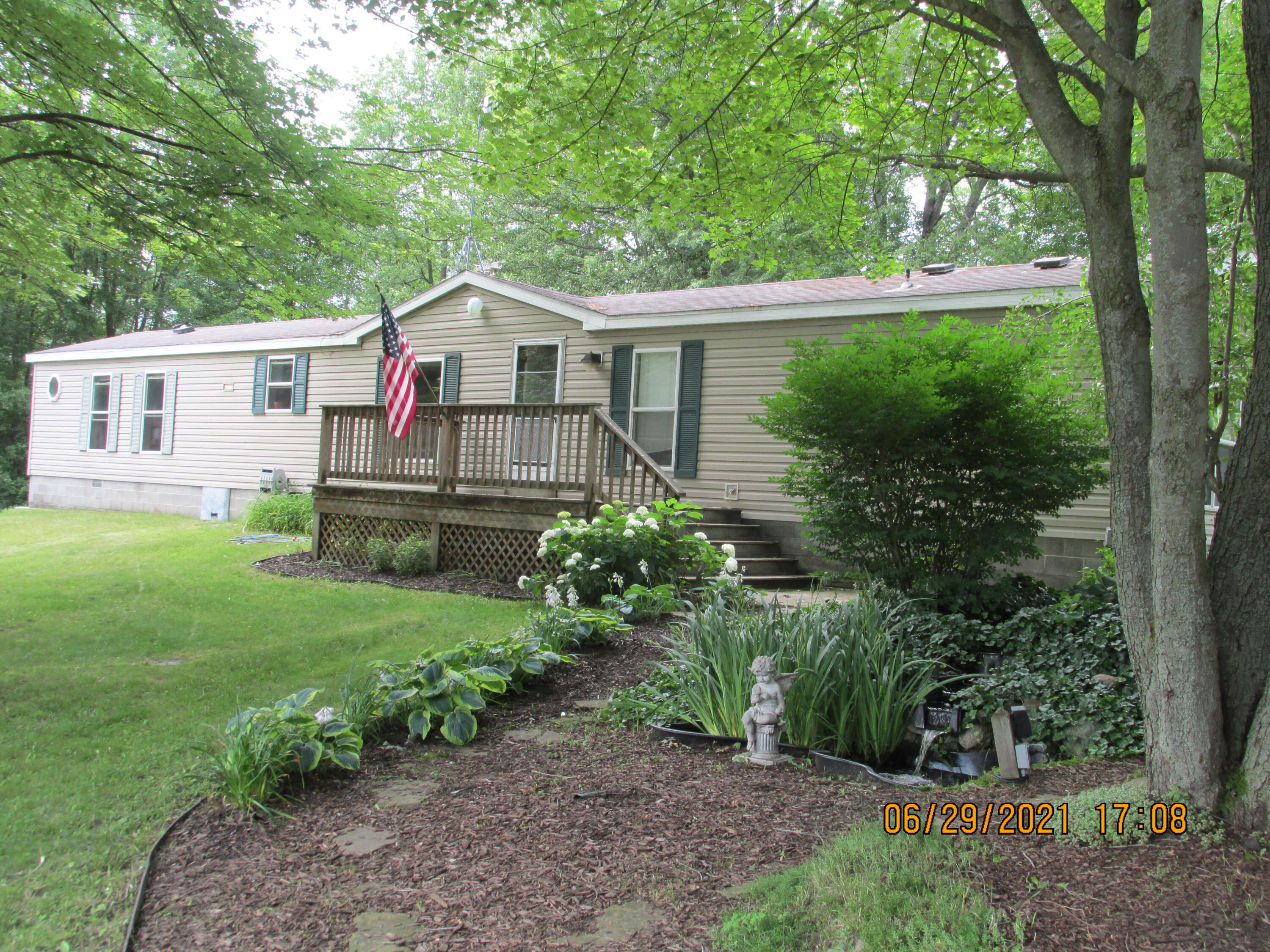 7725 Johnson Road Lakeview, MI 48850 - Photo 2 of 19 IMG_0006
