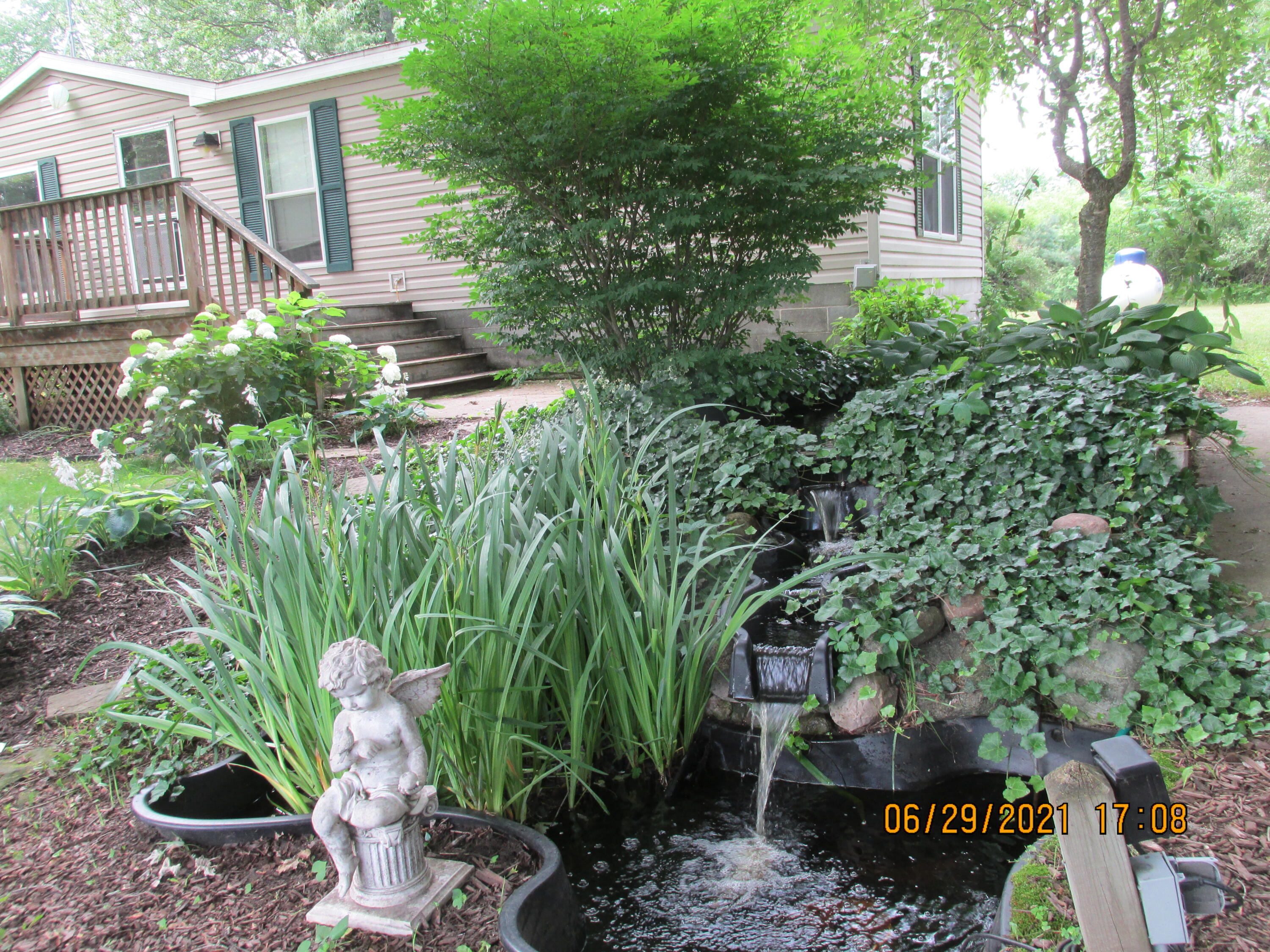 7725 Johnson Road Lakeview, MI 48850 - Photo 3 of 19 IMG_0007