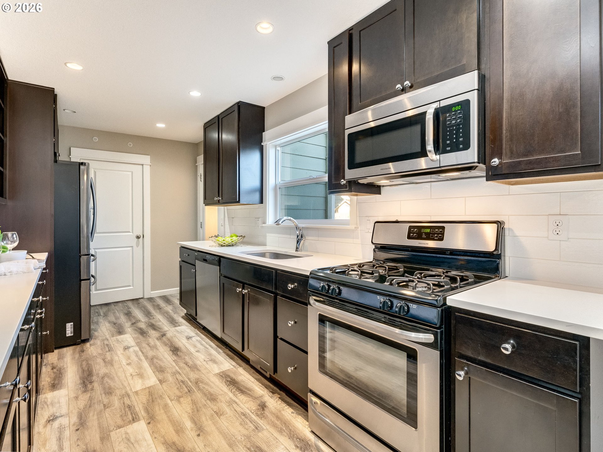 672 South Fir Street Canby, OR 97013 - Photo 17 of 47 Kitchen