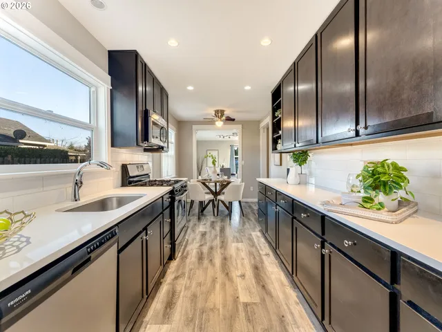 $580,000 | 672 South Fir Street, Canby, OR 97013