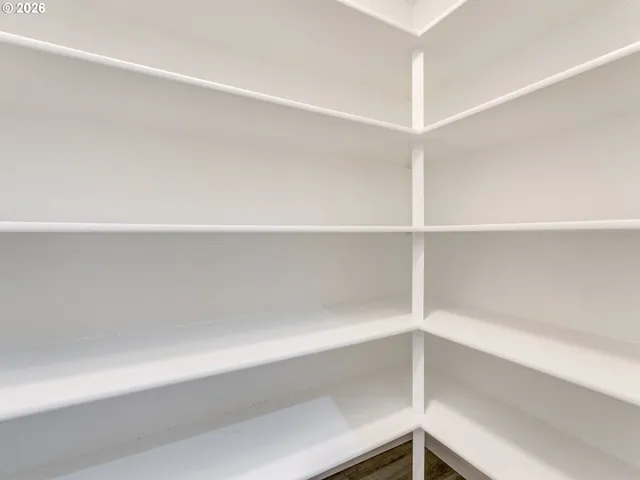 $580,000 | 672 South Fir Street, Canby, OR 97013