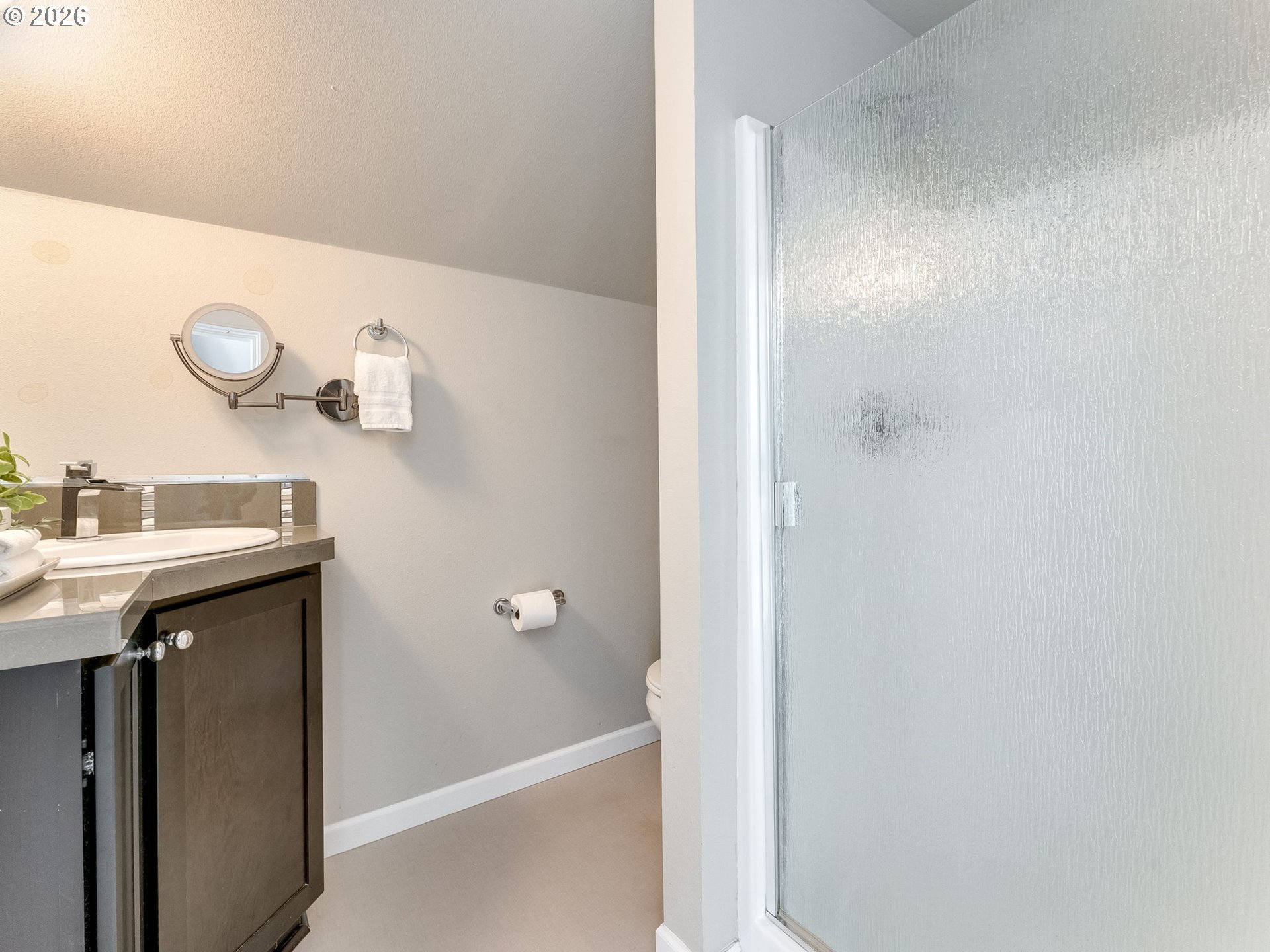 672 South Fir Street Canby, OR 97013 - Photo 33 of 47 Bathroom