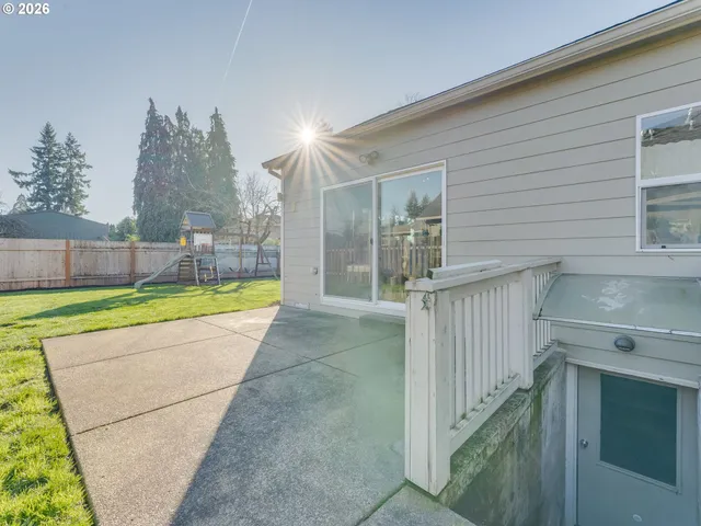 $580,000 | 672 South Fir Street, Canby, OR 97013